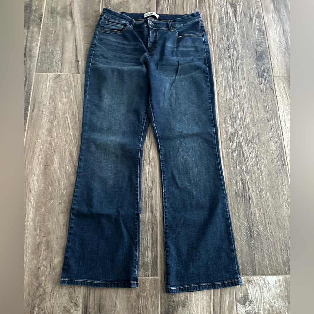 Levi's 512 Bootcut Jeans